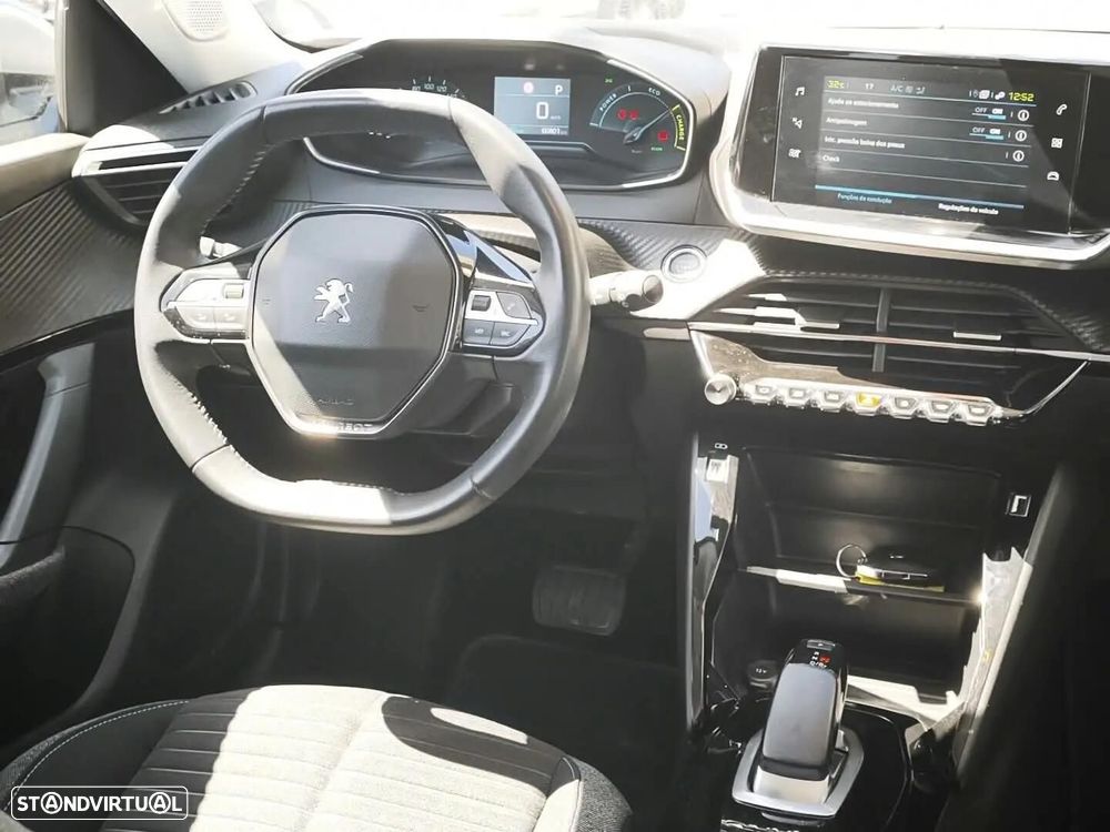 Peugeot e-2008 50 kWh SE Style - 18