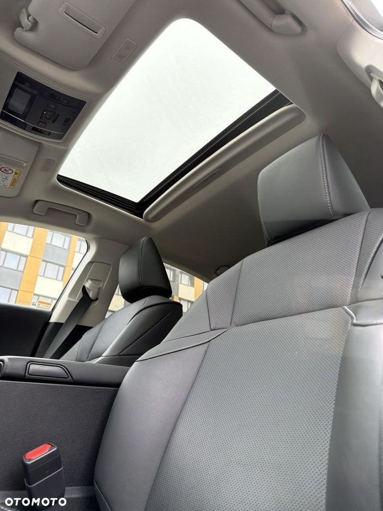 Lexus ES 300h Business Edition - 11