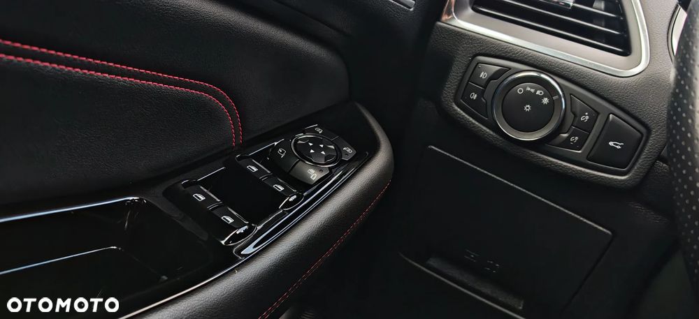 Ford S-Max 2.0 EcoBlue ST-LINE - 21