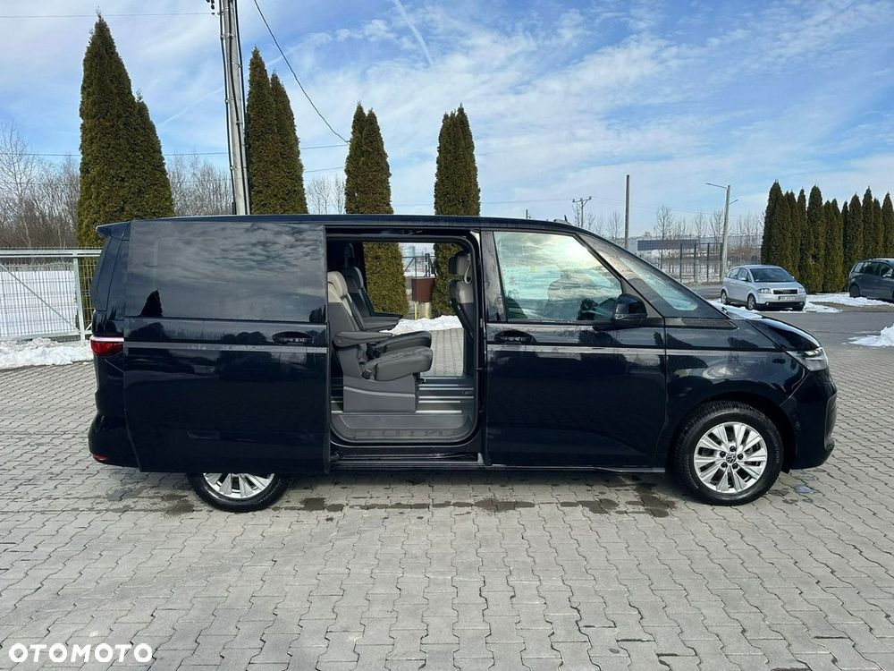 Volkswagen Multivan - 11