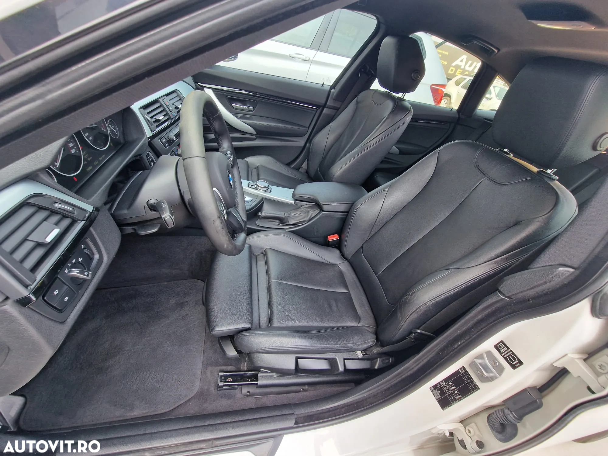 BMW Seria 3 - 11