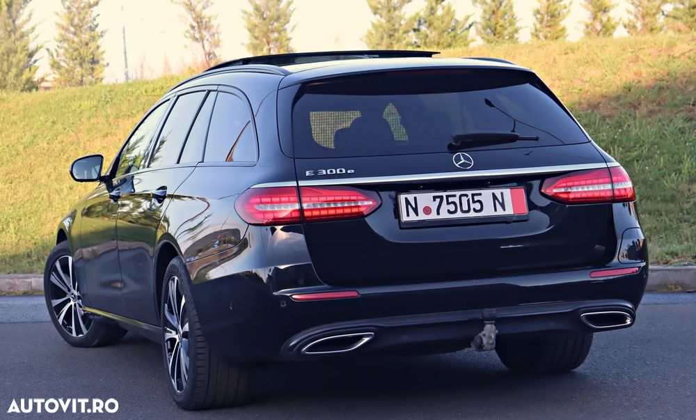 Mercedes-Benz E 300 9G-TRONIC Avantgarde - 9