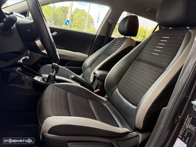 Kia Stonic 1.0 T-GDI Tech - 6