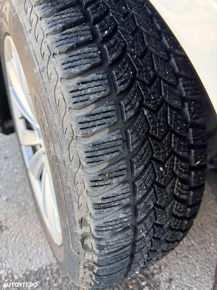 BMW Seria 5 520d Aut. - 13