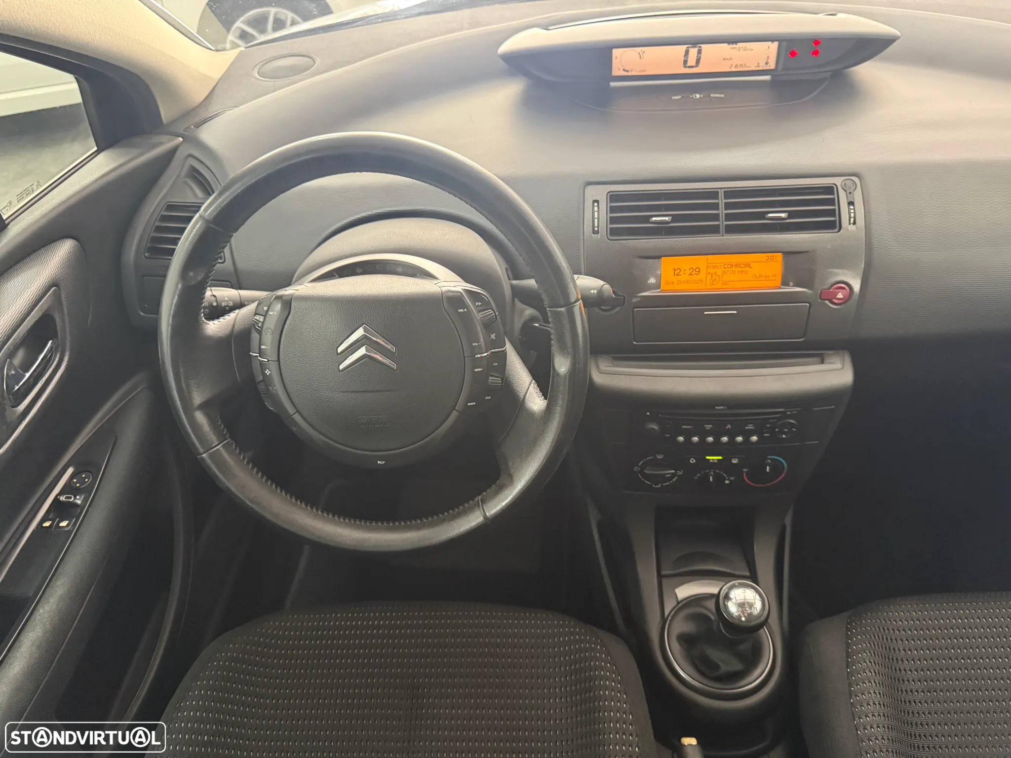 Citroën C4 1.6 HDi SX - 18