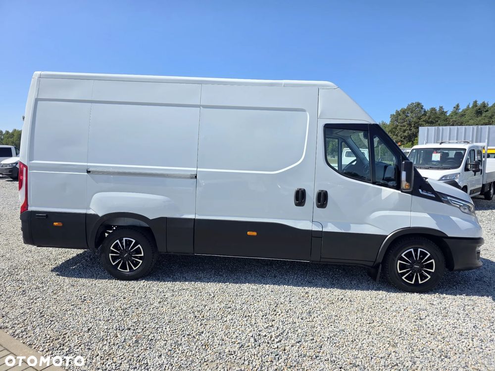 Iveco IVECO 35S18 3.0 HPI 180 KONNY ŚREDNI AUTOMAT KLIMA ALUFELGI LED NAVIGACJA - 6