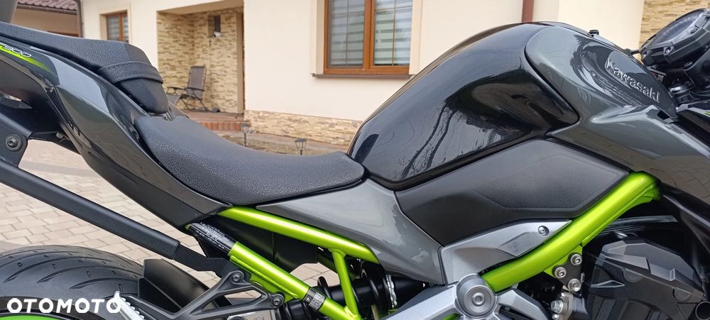 Kawasaki Z 900 - 27