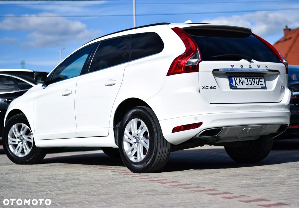 Volvo XC 60 D4 AWD Momentum - 7