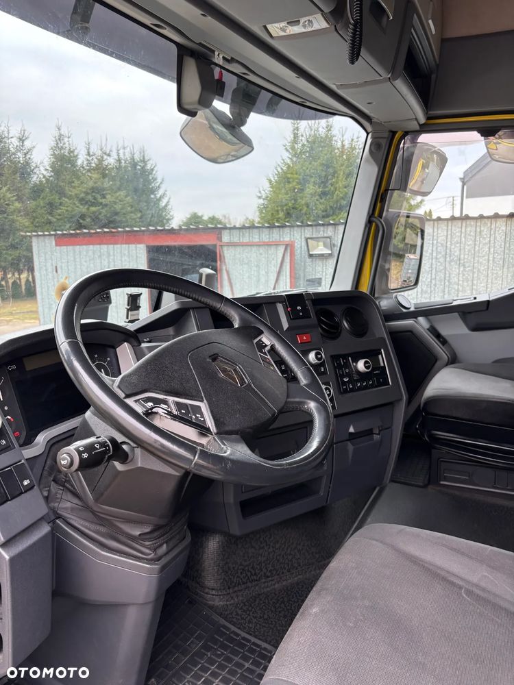 Renault T480 - 6