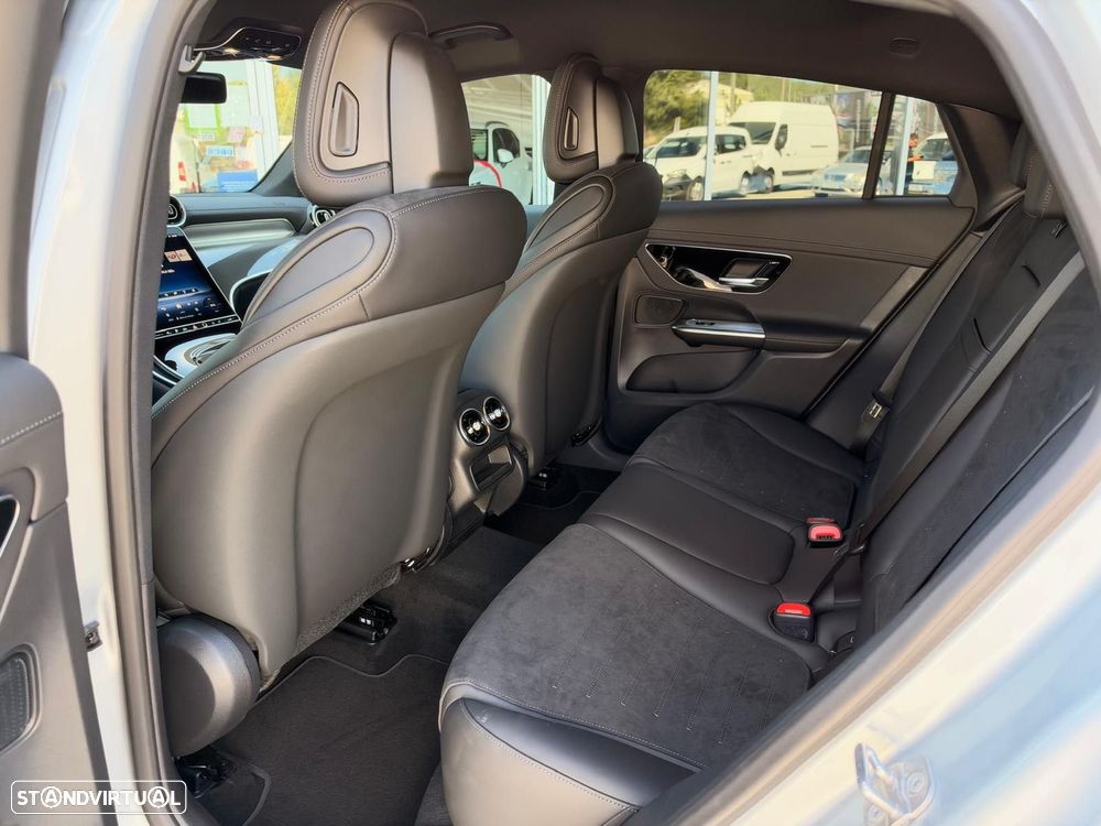 Mercedes-Benz GLC 300 de Coupe 4Matic - 34