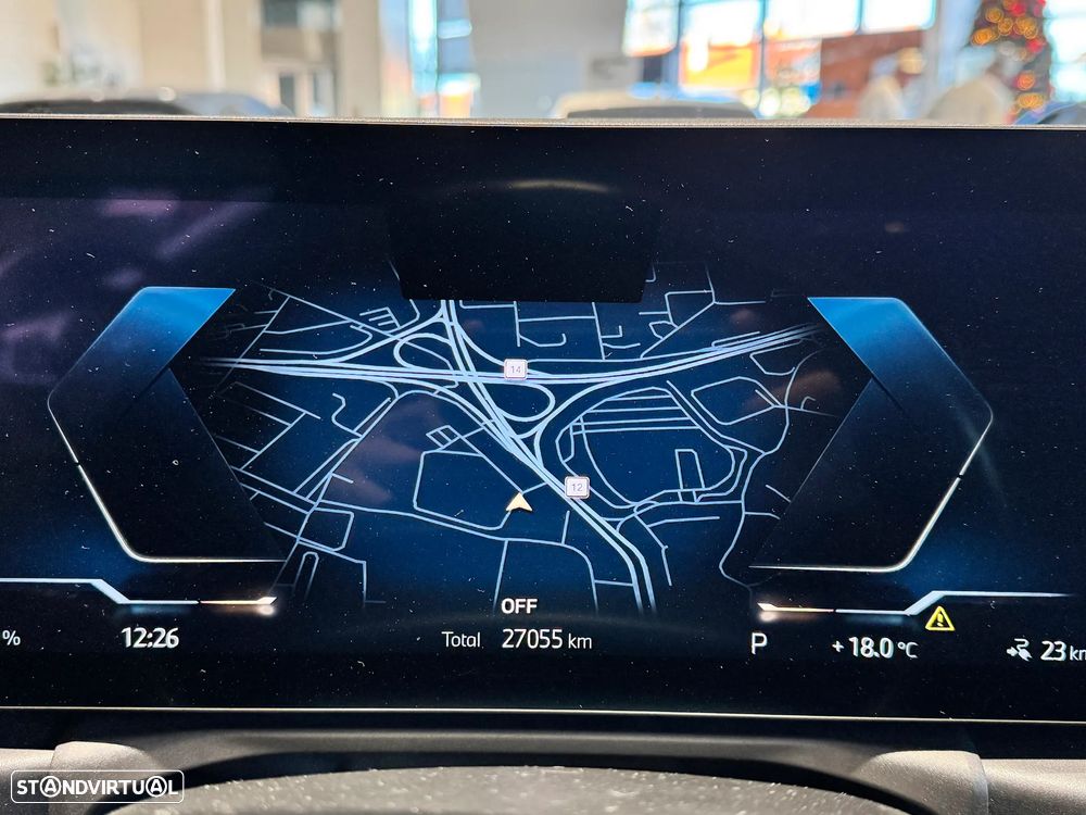 BMW i4 eDrive40 Desportiva M - 11