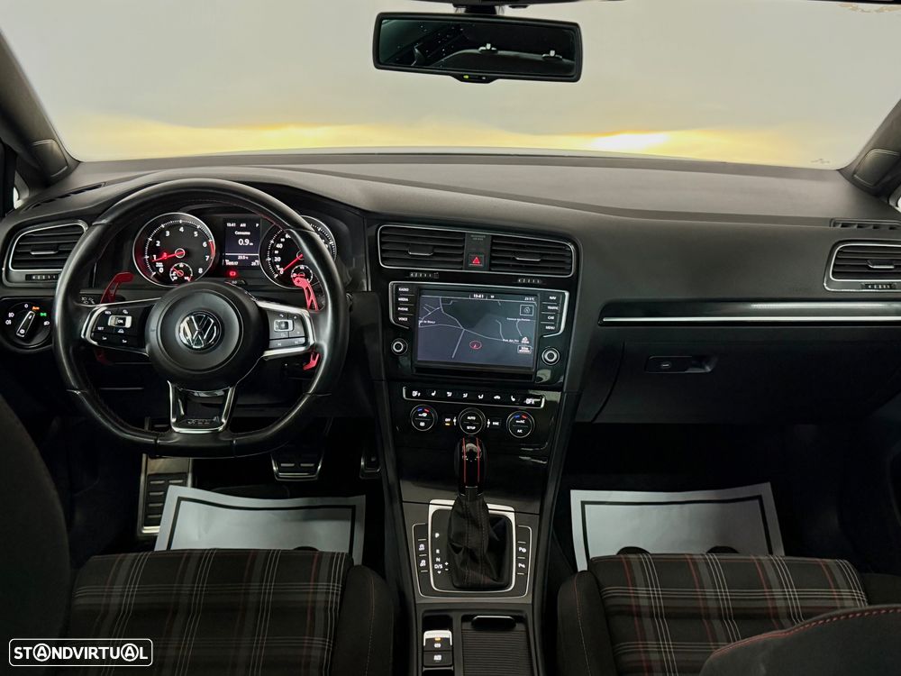 VW Golf GTI Performance BlueMotion DSG - 6