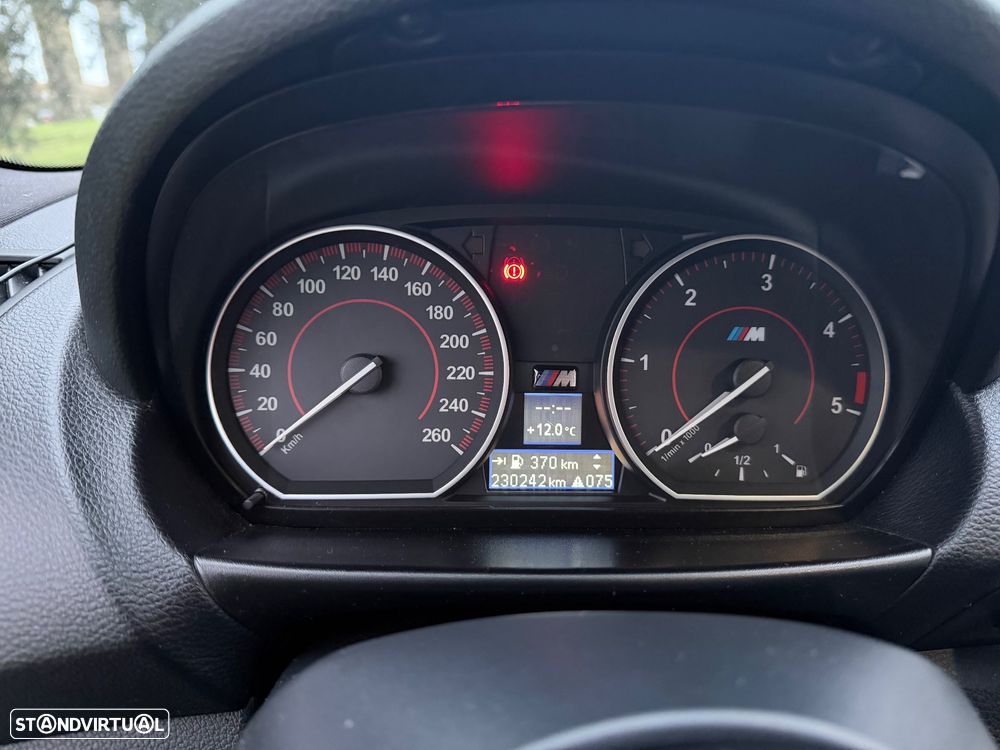 BMW 123 d Cabrio - 10