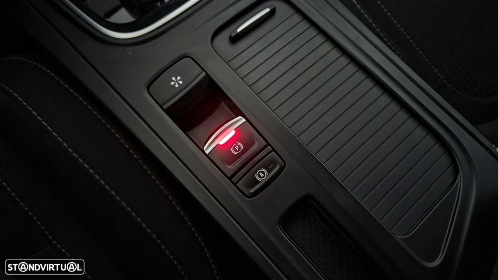 Renault Mégane 1.6 Plug-In Techno - 15