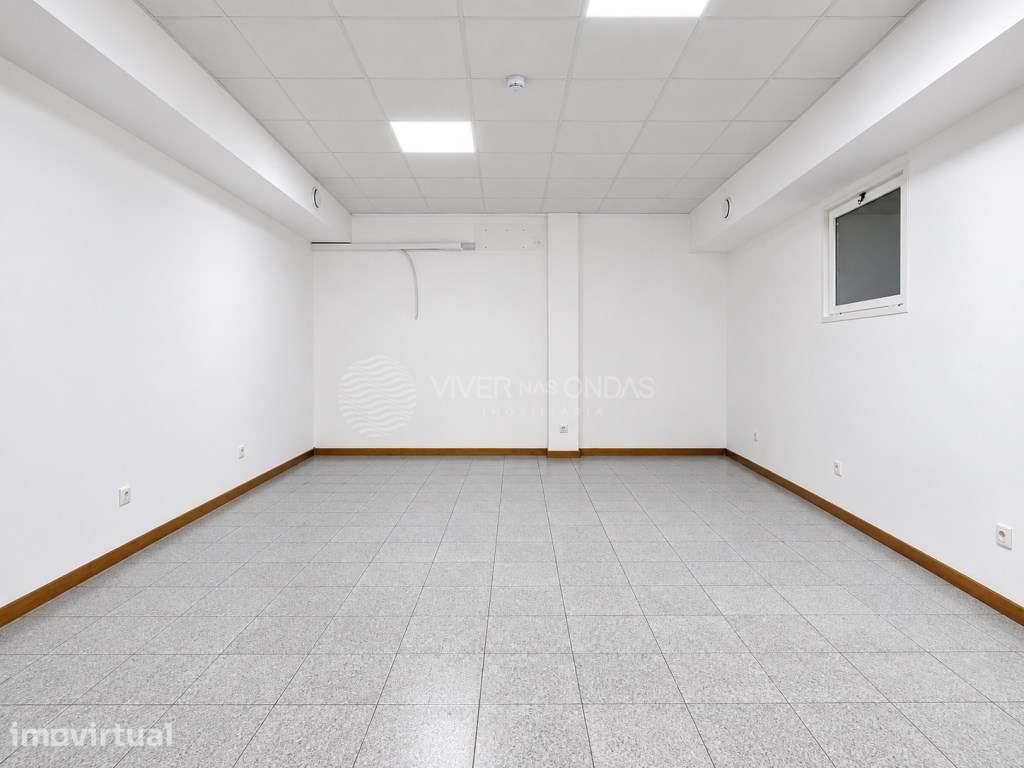ESTABELECIMENTO COMERCIAL | RUA SOARES DOS REIS | VILA NOVA DE GAIA - Grande imagem: 4/21