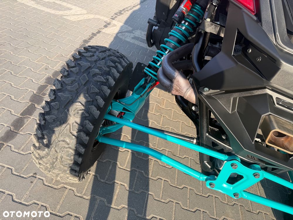 Polaris RZR - 16
