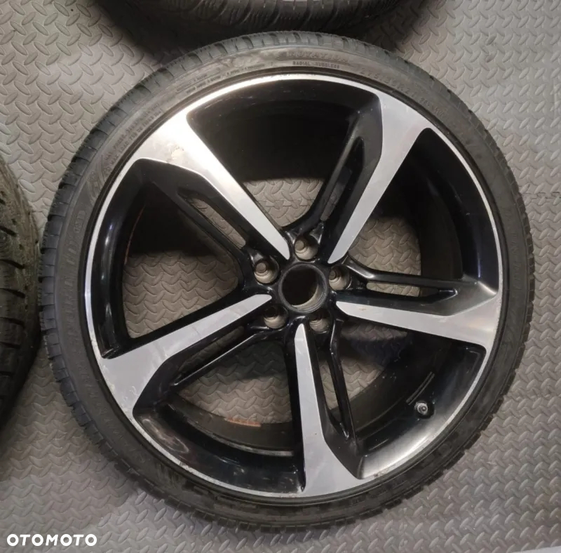 Audi OEM RS7 21x 9j +35 5×112 - 4