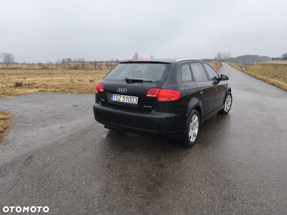 Audi A3 Sportback 1.9 TDI Attraction - 5