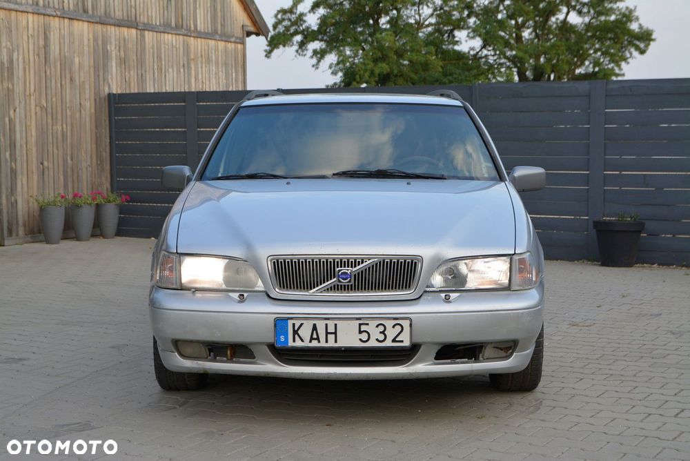 Volvo V70 2.5 - 13