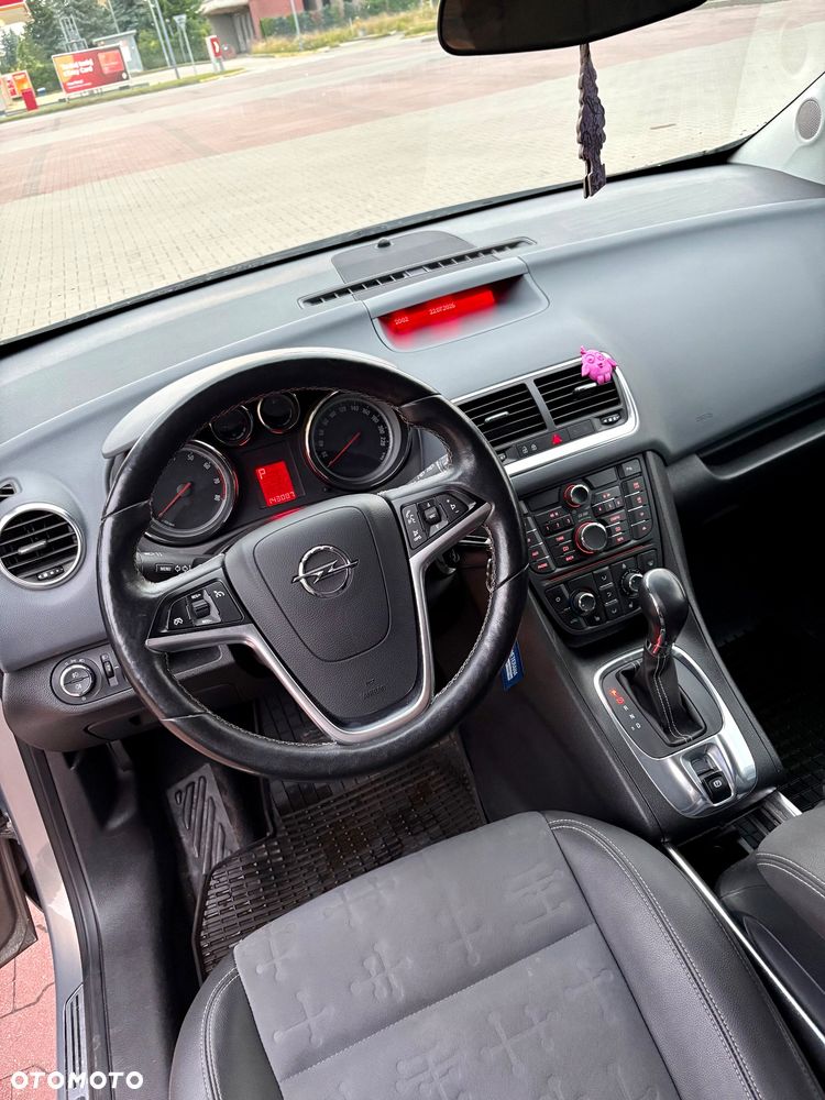 Opel Meriva - 12