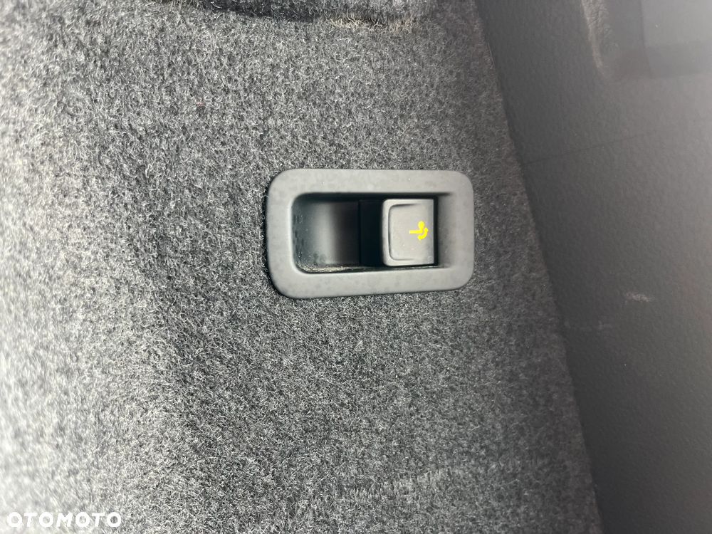 Skoda Karoq 2.0 TDI SCR 4x4 Selection DSG - 18