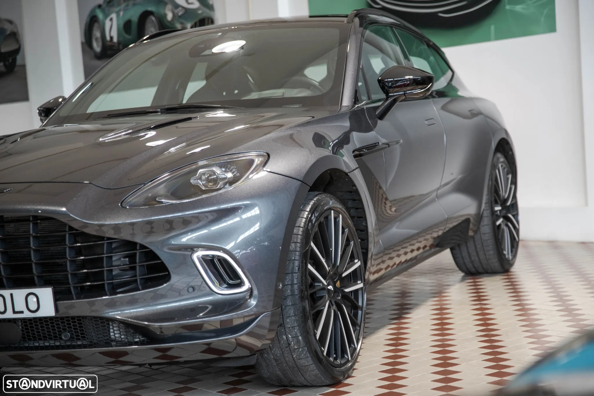 Aston Martin DBX Standard - 5
