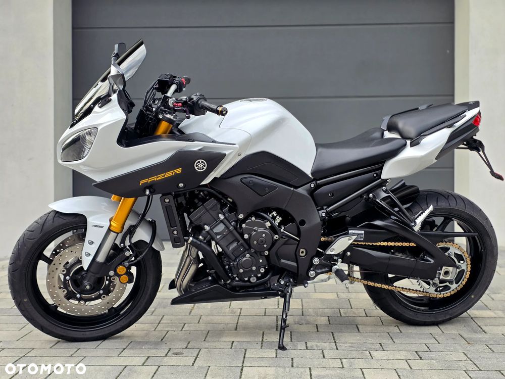Yamaha FZ8 - 24
