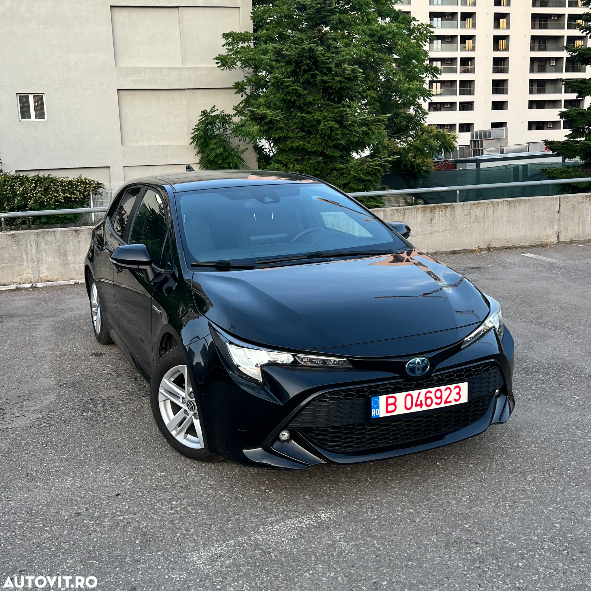 Toyota Corolla 1.8 HSD Business - 16