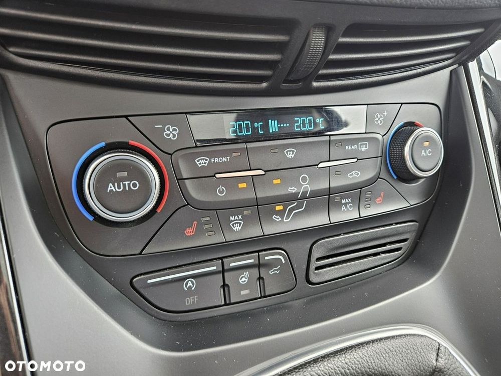 Ford Kuga 2.0 TDCi FWD Titanium Plus - 37