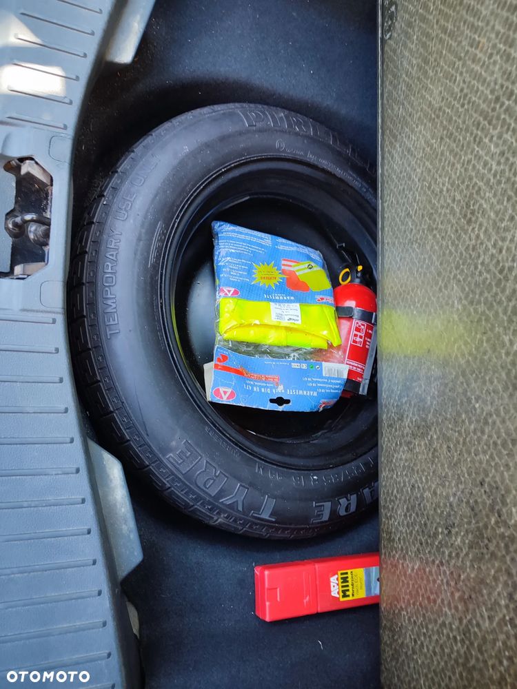 Ford Grand C-MAX - 26