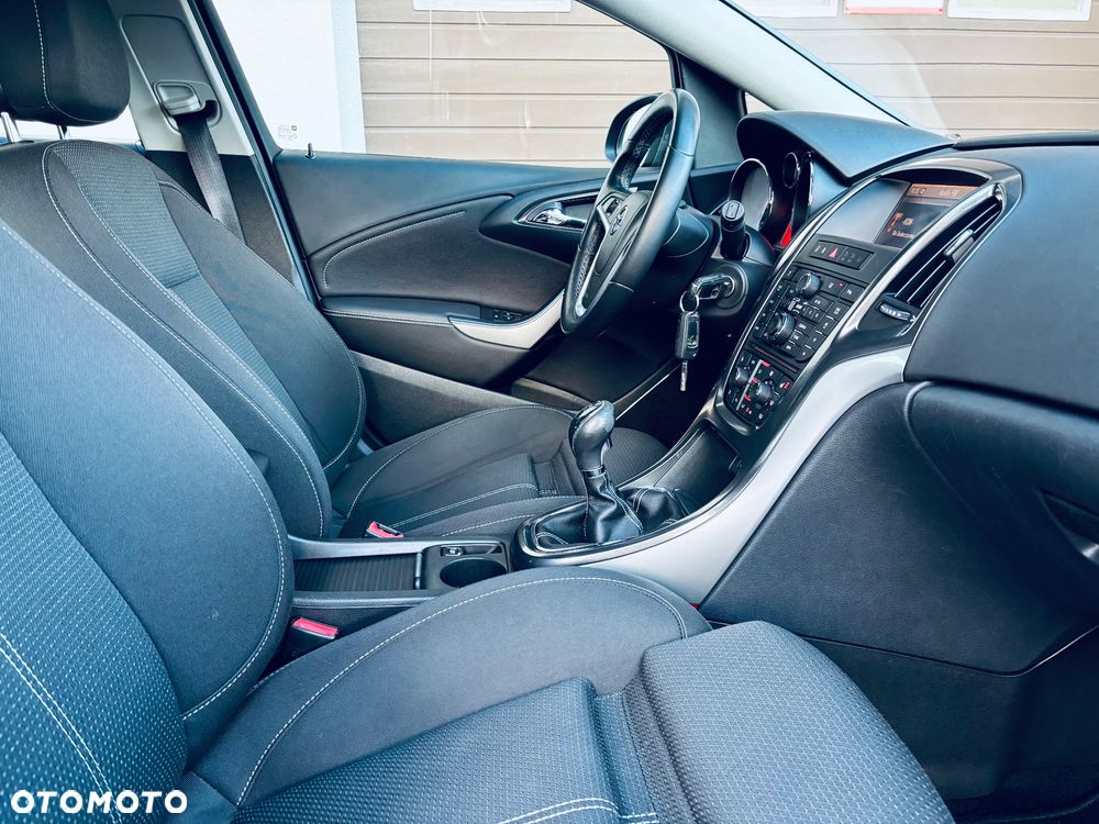 Opel Astra 1.7 CDTI DPF Cosmo - 16