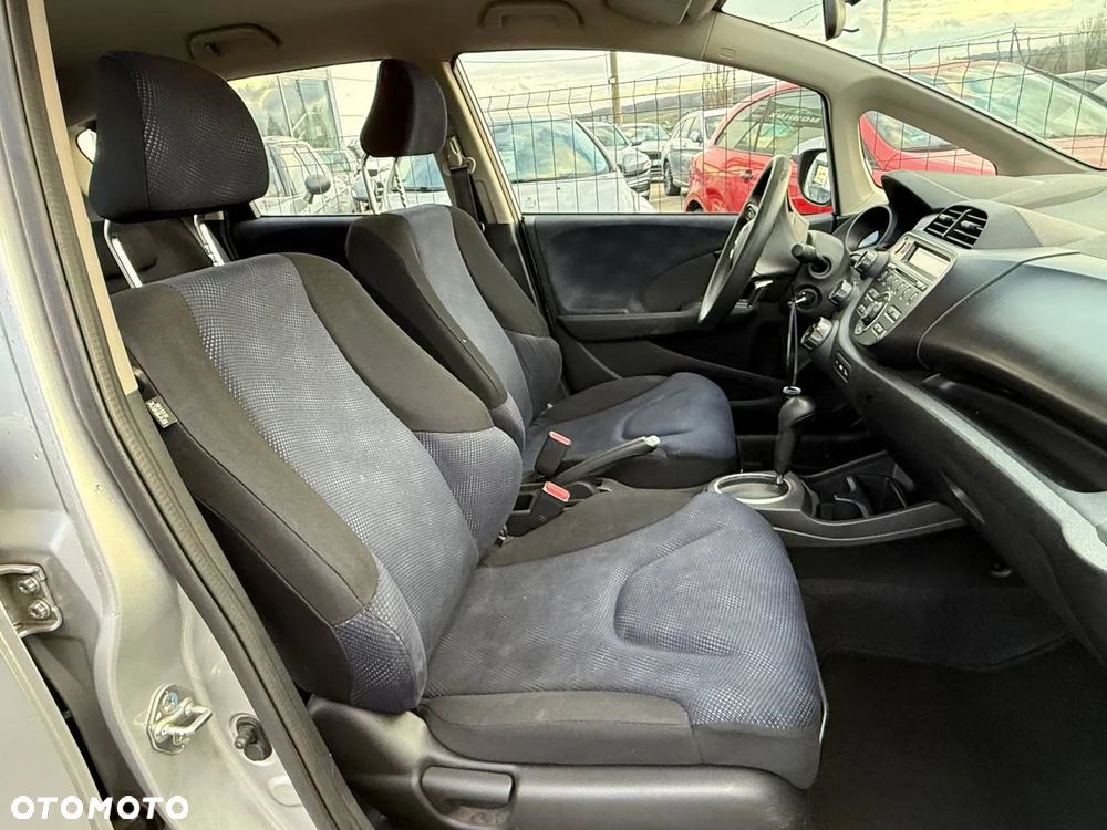 Honda Jazz 1.4 i-VTEC CVT Trend - 31