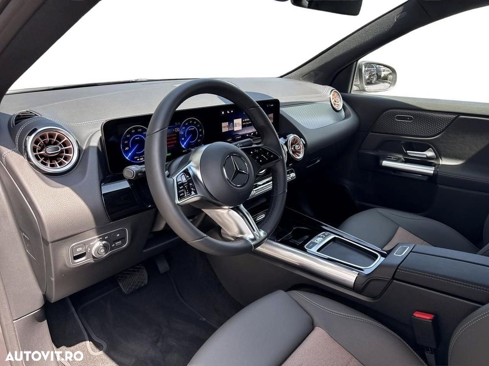 Mercedes-Benz EQA 250+ - 8