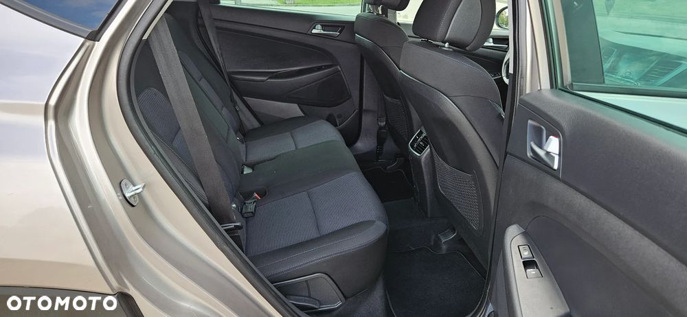 Hyundai Tucson 2.0 CRDi 4WD Automatik Advantage - 9