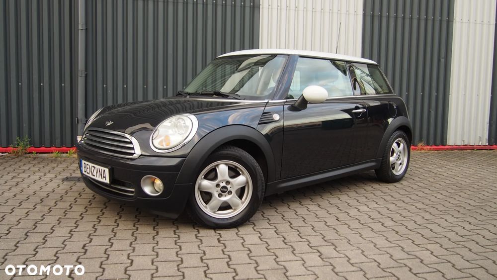 MINI Cooper 50 Camden - 3