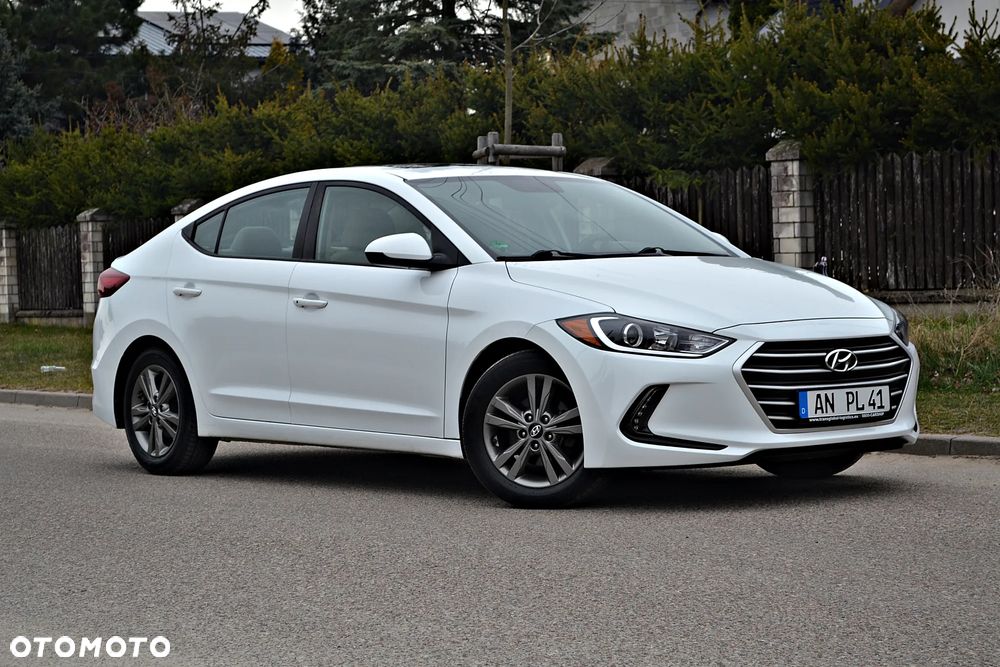 Hyundai Elantra - 20