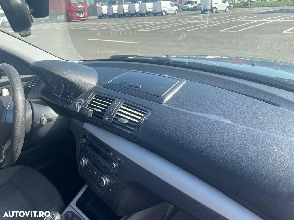 BMW Seria 1 118d - 4