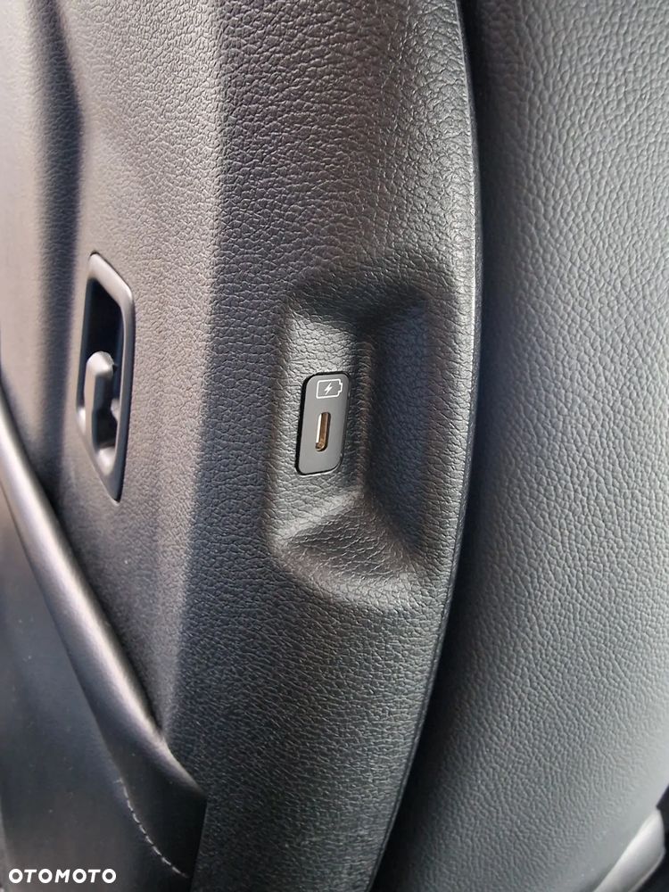 Kia Sportage 1.6 T-GDI AWD Paket Spirit - 23