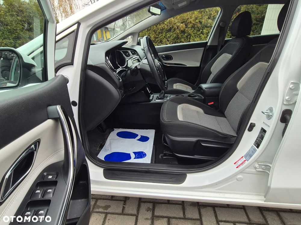 Kia Ceed 1.6 CRDi 128 Platinum Edition - 25