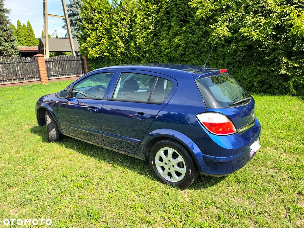 Opel Astra 1.4 Enjoy - 15