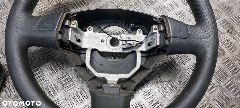 KIEROWNICA + PODUSZKA AGILA A - 6
