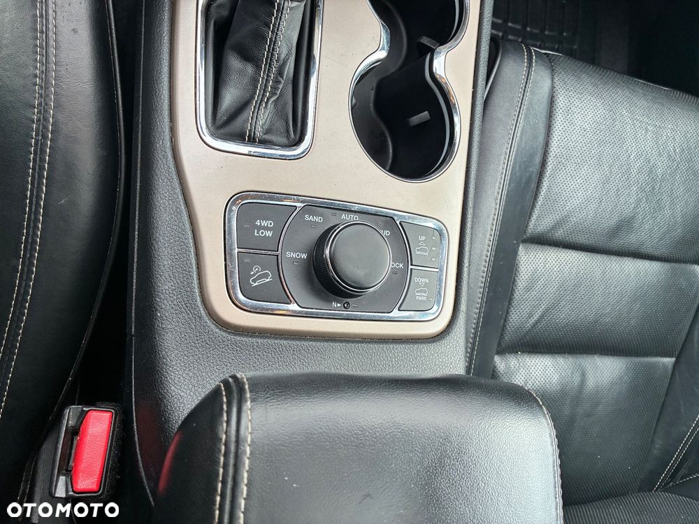 Jeep Grand Cherokee 5.7 V8 HEMI 4WD Automatik Overland - 34