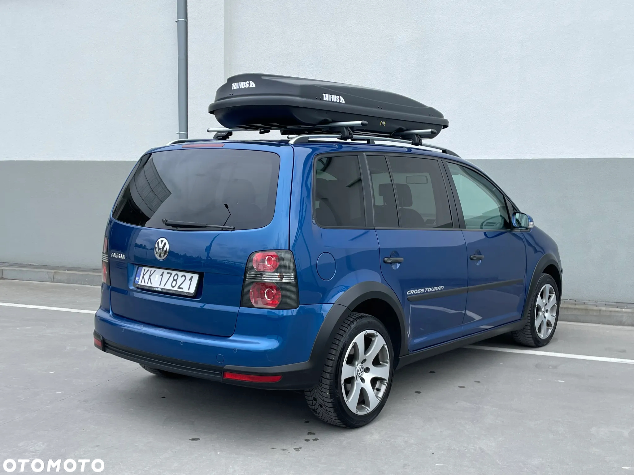 Volkswagen Touran 1.4 TSI Cross - 12