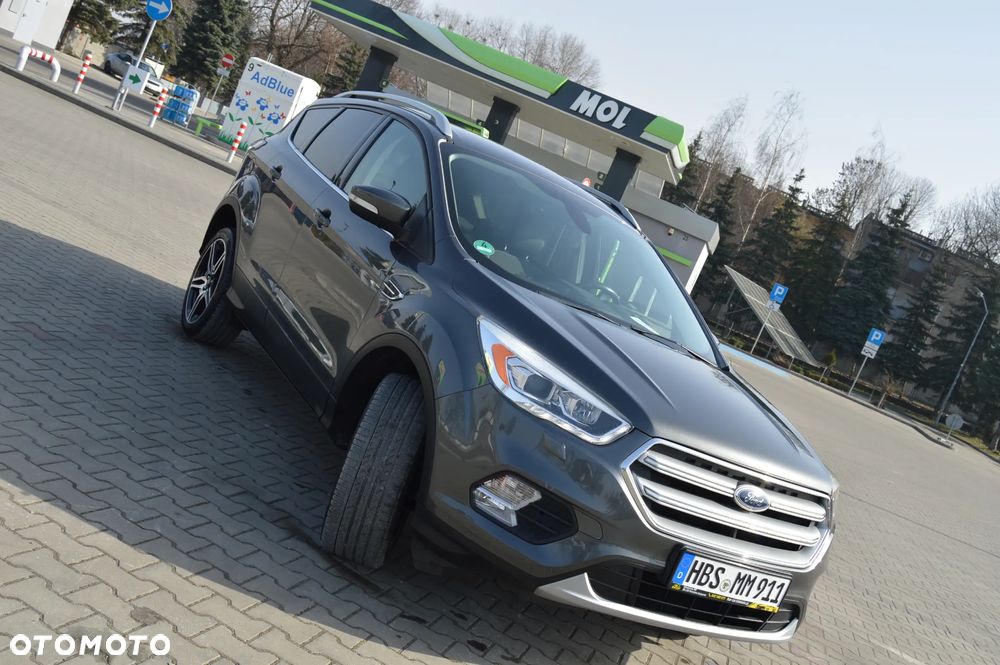 Ford Kuga 1.5 EcoBoost 2x4 Titanium - 14