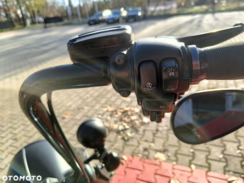 Harley-Davidson Touring Road King - 13