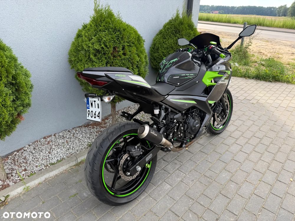 Kawasaki Ninja 400 - 10