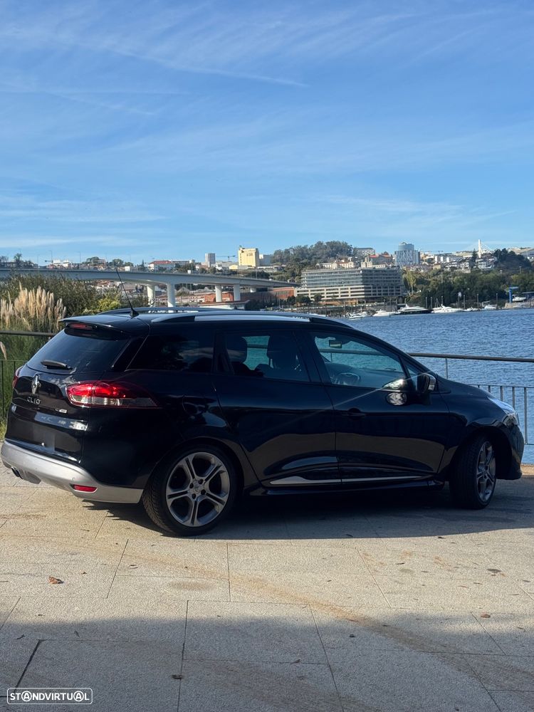 Renault Clio - 5
