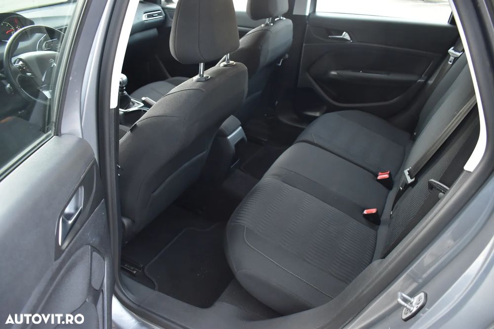 Peugeot 308 - 17