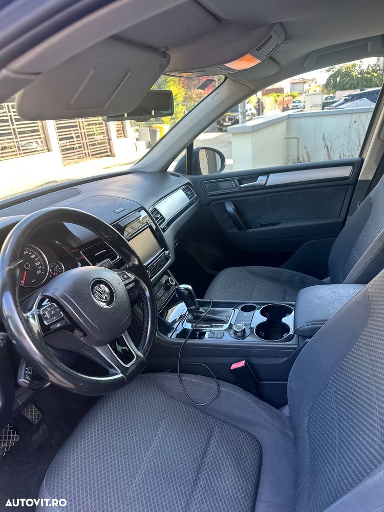 Volkswagen Touareg 3.0 V6 TDI BMT - 9