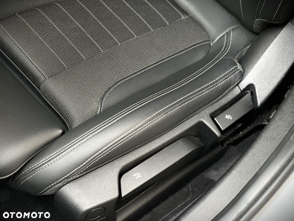 BMW Seria 3 - 27